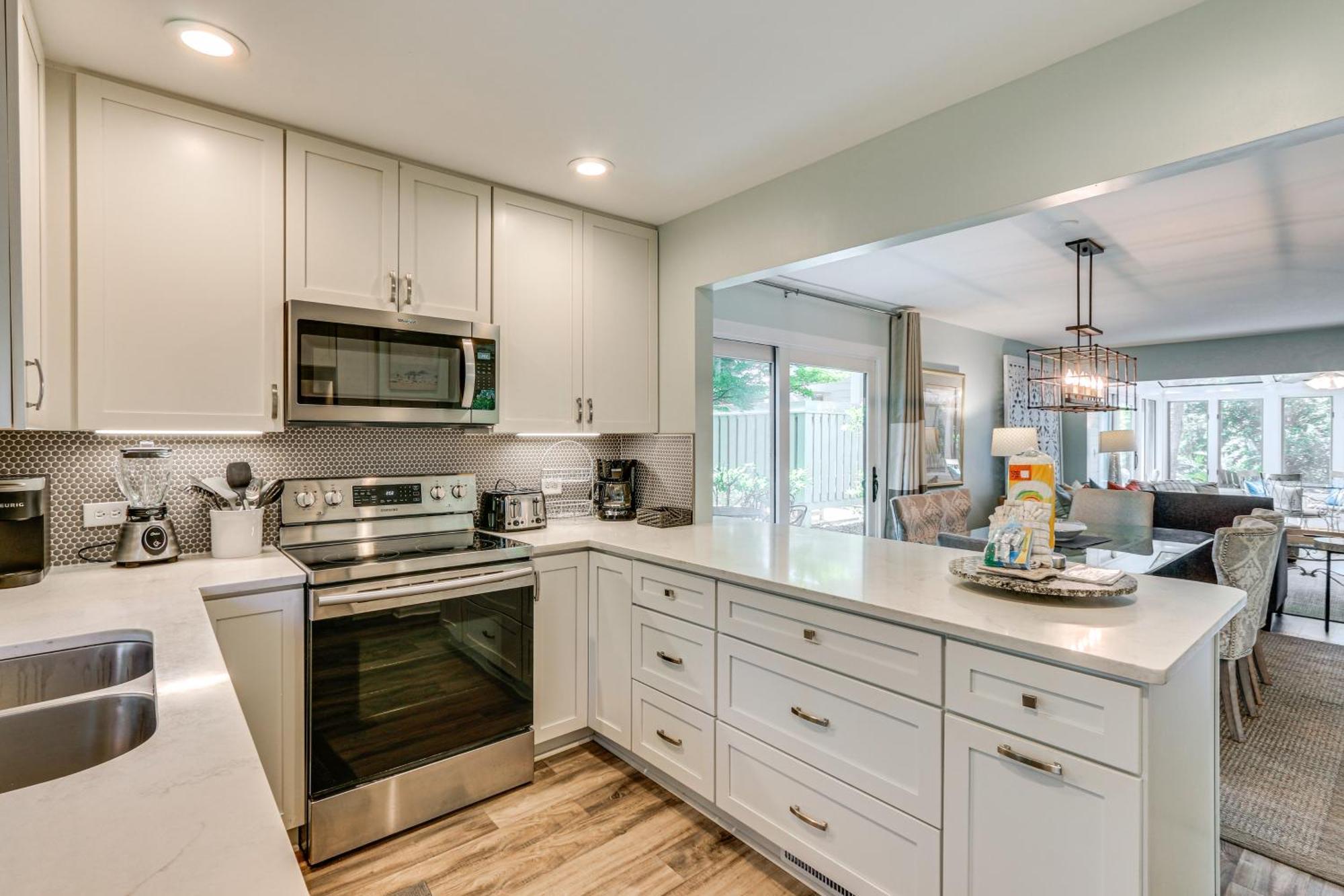 Modern Hilton Head Retreat Walk To Beach And Golf! ฮิลตันเฮดไอส์แลนด์ ภายนอก รูปภาพ